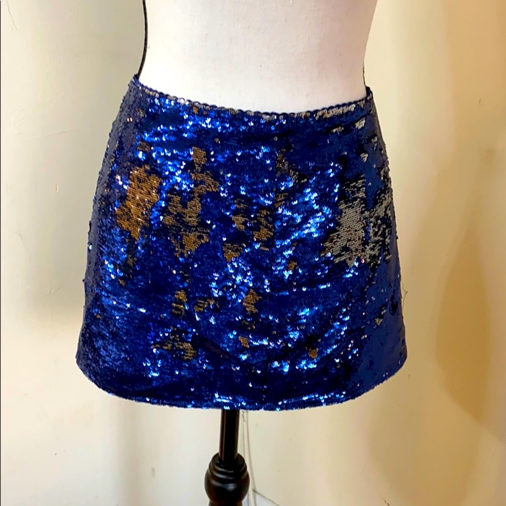 Blue “brush” sequin mini skirt